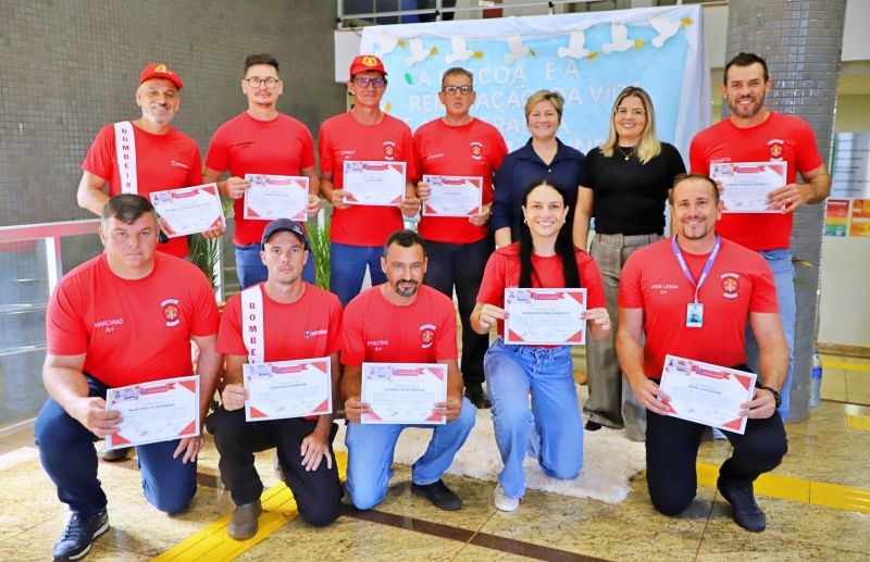 Bombeiros Civis de Itaipulândia recebem certificados de capacitação